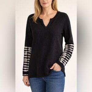 Saks Fifth Avenue Black 100% Cashmere Sweater